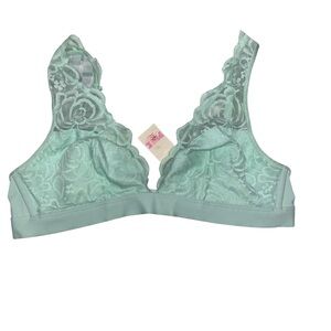 VICTORIA’S SECRET Pink Collection  Light Green Lace Bralette NWT